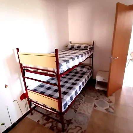 Daniel, Quadrilocale Da 12 Posti Letto דירה ויאסטה